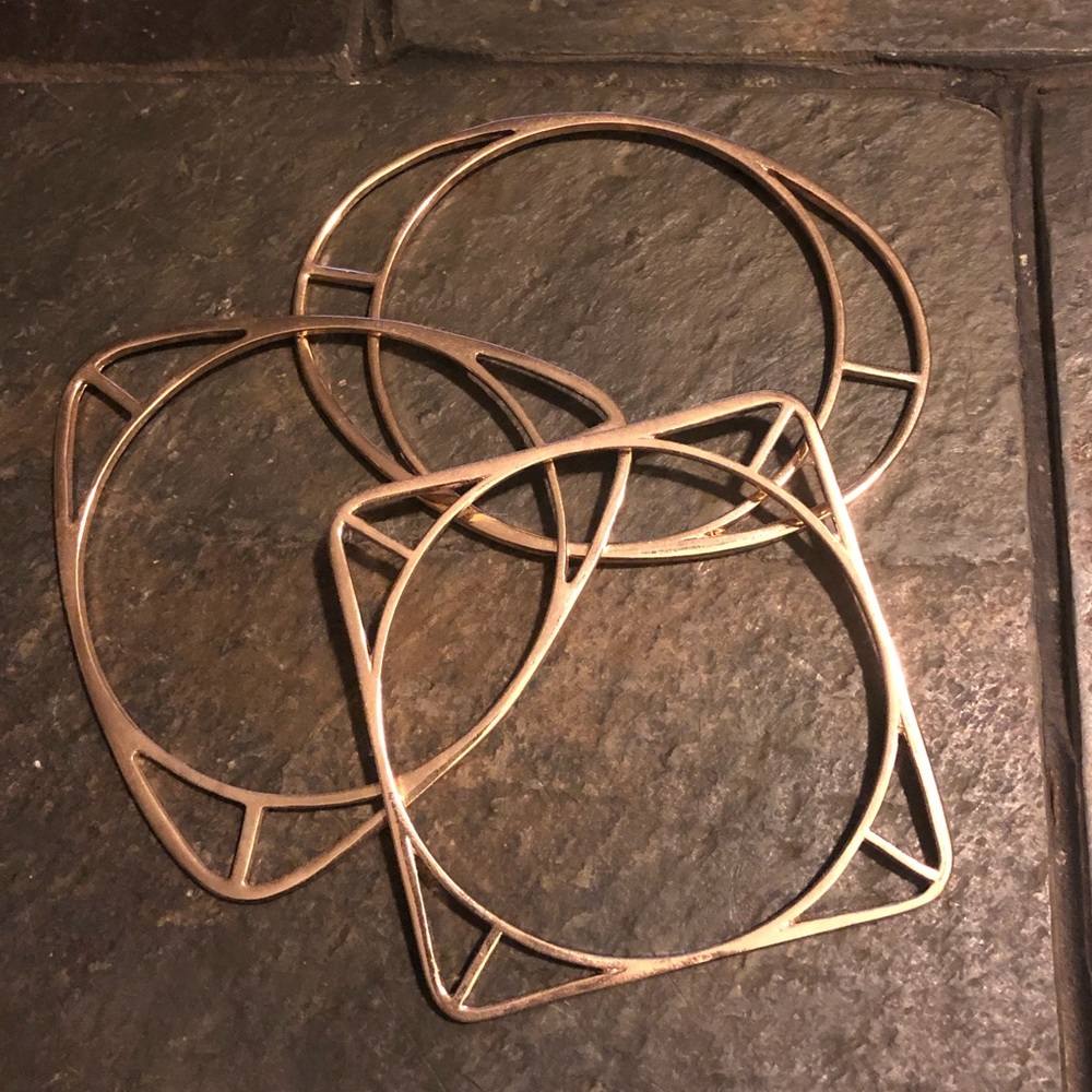 Geometric bangles